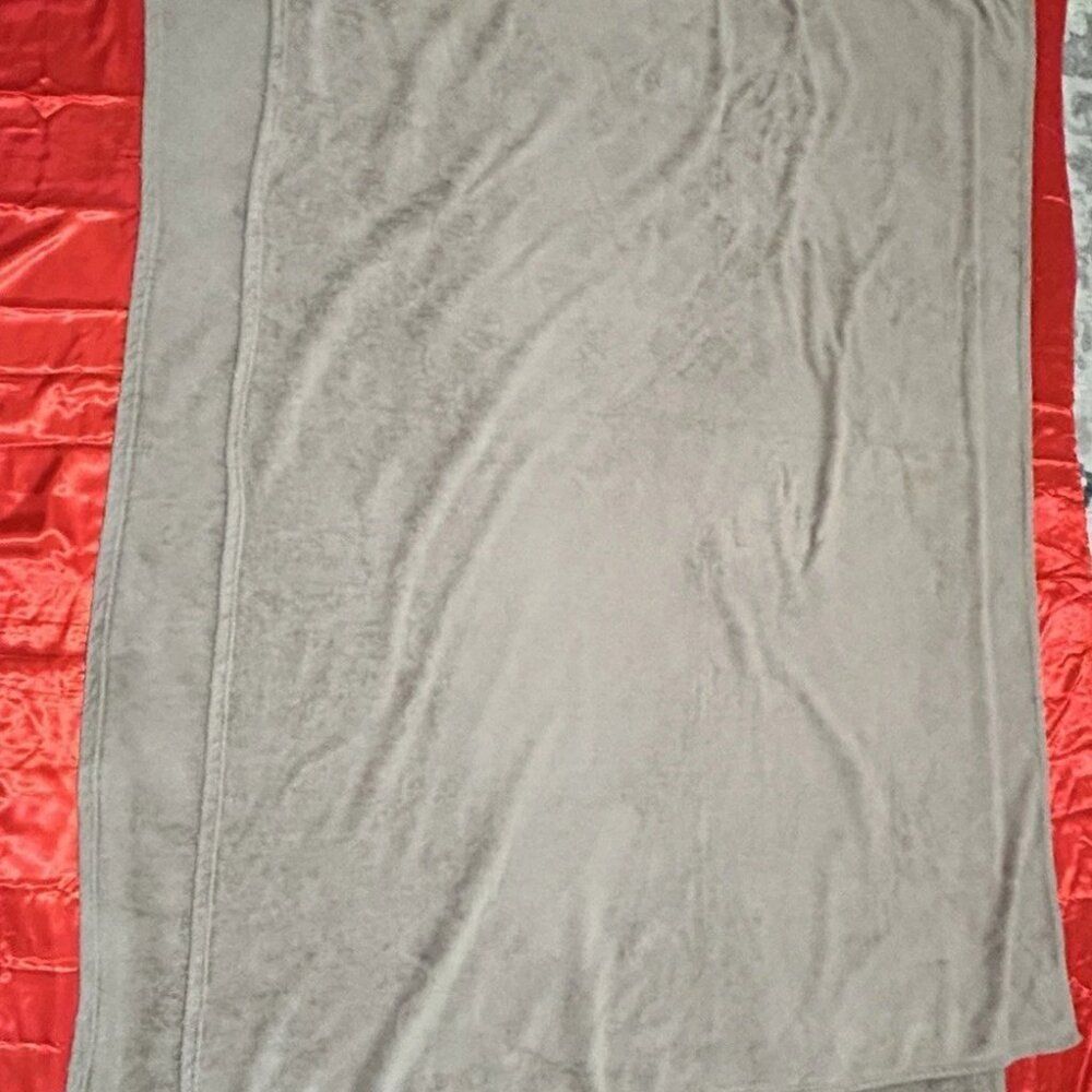 Twin XL Fleece Blankets (2 pieces) - Gray Brown Color